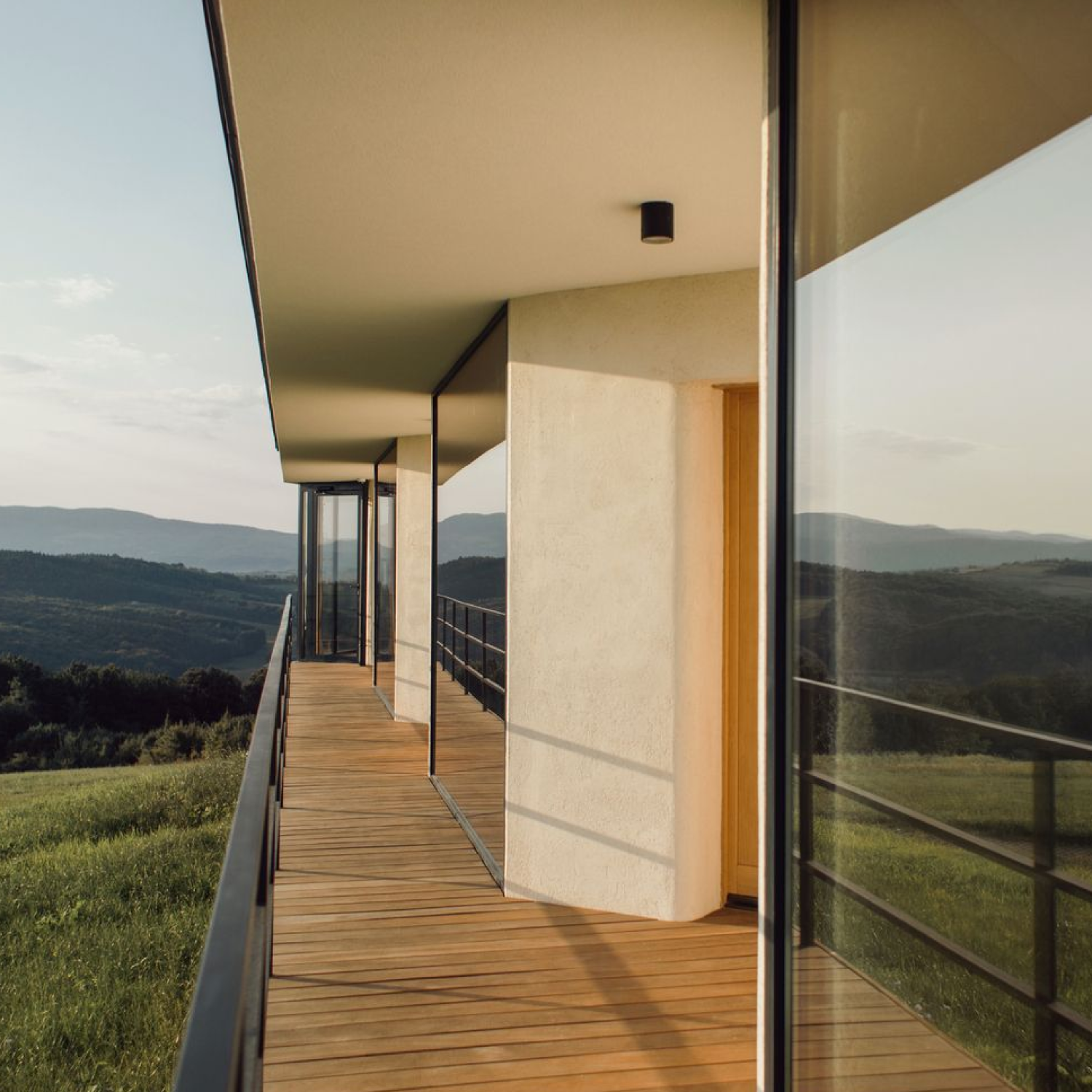 A Hemp House in the Hills