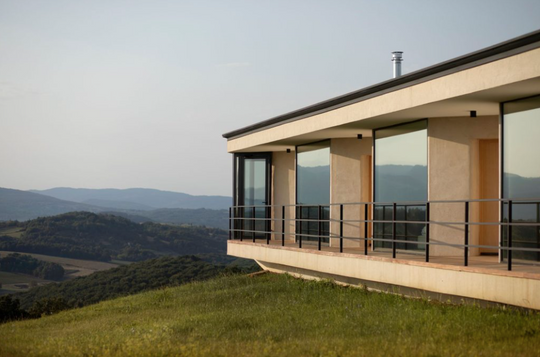 A Hemp House in the Hills