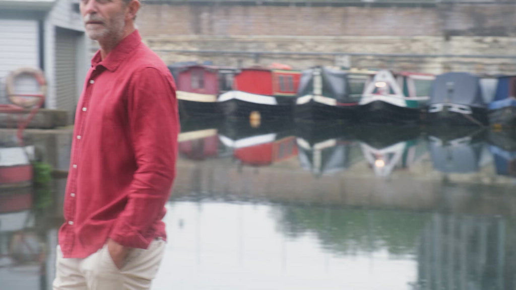 a video displaying our red hemp shirt whilst being worn by a man